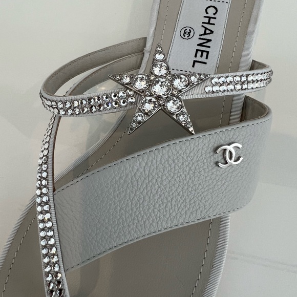 CHANEL DOVE GRAY CRYSTAL STAR SANDALS SIZE EU 38 / US 8 NWOTS! - Picture 11 of 15